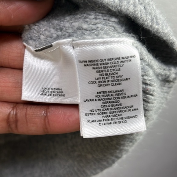 Anne Klein Gray Checkered Women's Sweater Long Sleeved Crew Neck Sz M Fall Chic - Picture 7 of 10